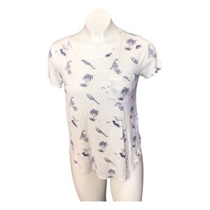 Hollister Cream T-Shirt with Blue Graphic size XS